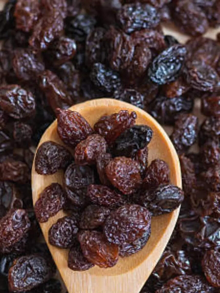 9 Benefits Of Drinking Raisin Water Every Morning Times Now