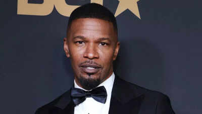 Jamie Foxx shares an emotional health update on Instagram | English