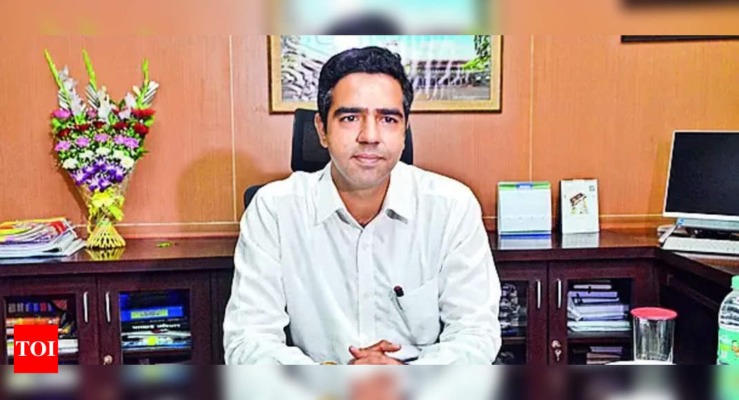 New Nashik Civic Chief, Dist Collector Take Charge Nashik News