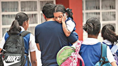 Heavy school bags make light of central policy