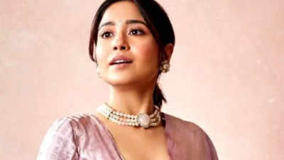 Shweta Tripathi cried on first day in make-up of an acid attack survivor for 'Kaalkoot'