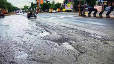Chennai: 5-km Ambattur Estate Road remains battered