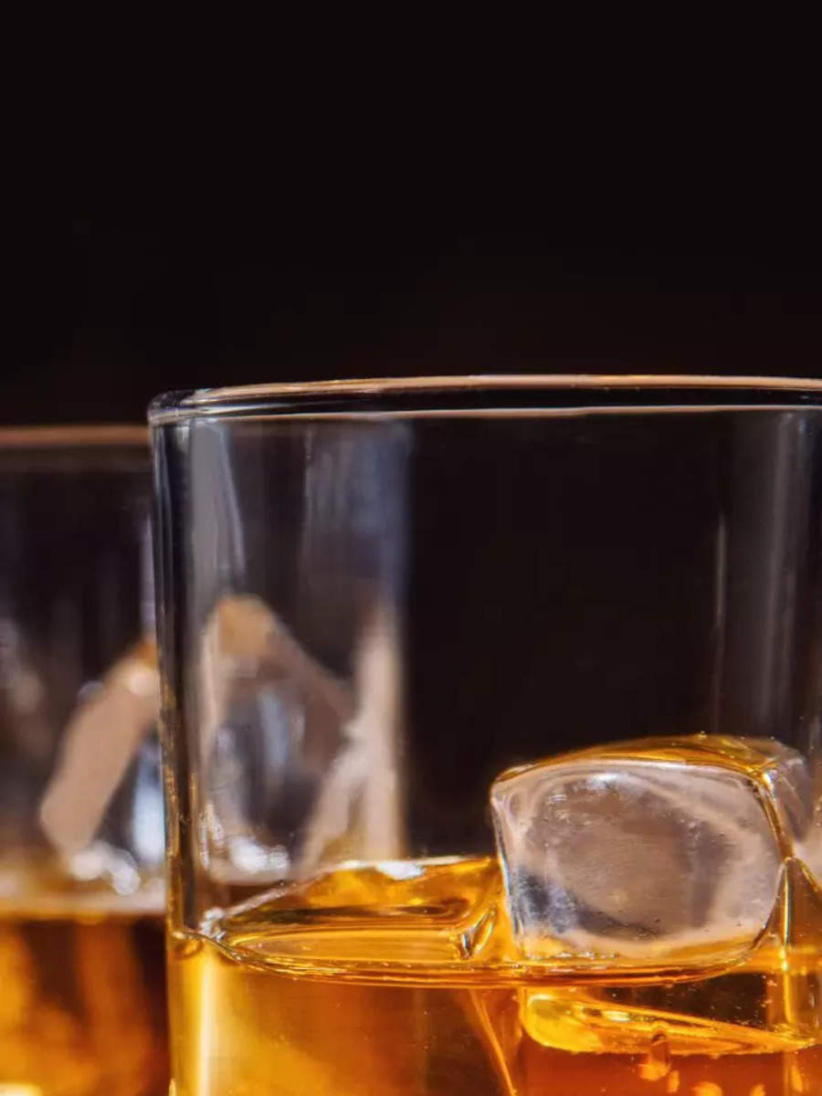 Whiskey vs Brandy vs Rum vs Vodka: Who is the winner? Cheers to this ...