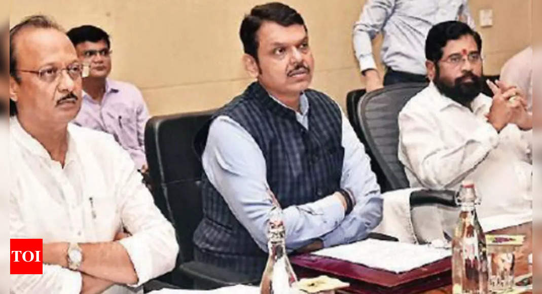 Devendra Fadnavis: Ajit Pawar won't be CM, and he's aware of that says ...