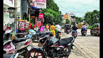 ‘No parking, no halting’ plan to decongest Sinhagad Road
