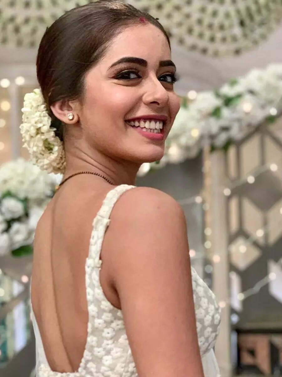 sana-sayyad-s-elegant-look-redefines-ethnic-ensembles-toiphotogallery