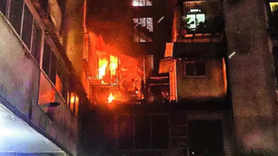 Fire guts flat in Andheri bldg housing 2 hosps; no one hurt