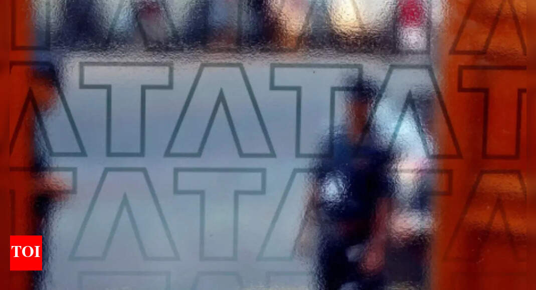 Tata Motors lines up Rs 38,000 crore capex spend in FY24 – Times of India