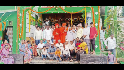 Hindu seers inaugurate mosque in Koppal village