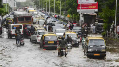 Mumbai records wettest July; schools, colleges shut on Thursday