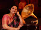 Mohanlal, Sujatha, and other Mollywood celebrities extend birthday wishes to legendary playback singer KS Chithra