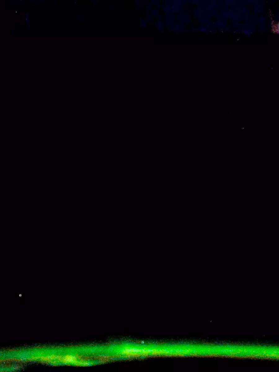 Northern Lights Alert See The Green Lights Dance Across The Sky Tonight - gda0mjl