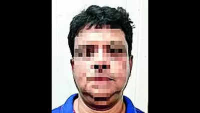 42-year-old travel fraud specialist in police net