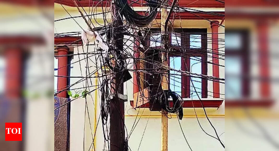 Shaky Electricity Pole Poses Threat To Residents | Lucknow News - Times ...