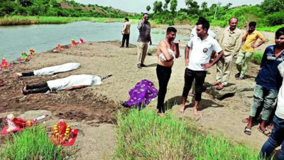 5 devotees drown in Mahi river