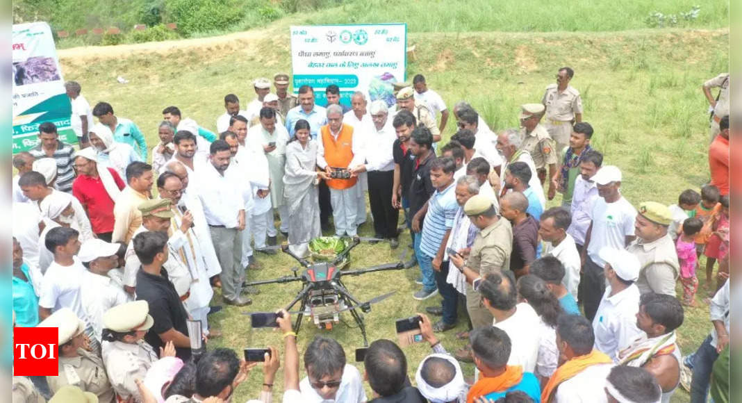 Marut Drones joins forces with UP government to enhance green cover by employing aerial seeding techniques – Times of India
