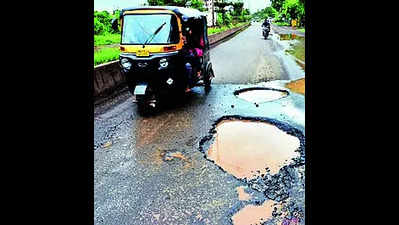 Pothole complaints increase in Nashik city