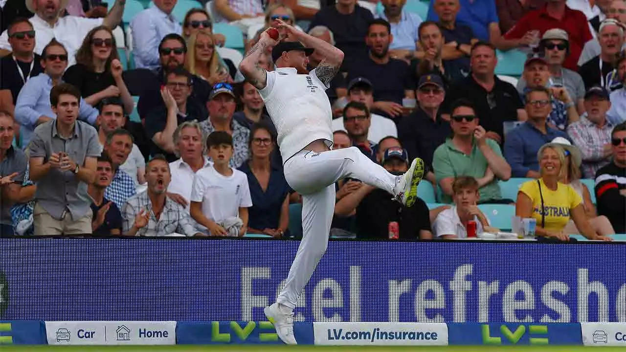 WATCH: Ben Stokes takes a spectacular two-touch catch at the boundary to  remove Australia captain Pat Cummins