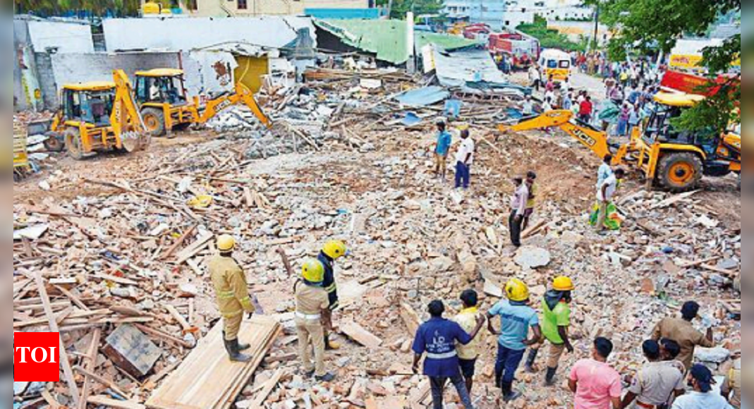 Krishnagiri: 9 killed as blast rips through Krishnagiri firecracker ...