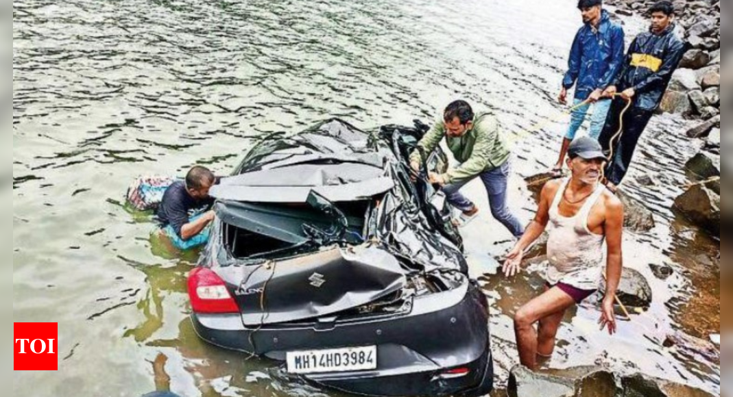 Two Techies Killed 1 Missing After Car Falls Into Nira Devghar Dam Pune News Times Of India