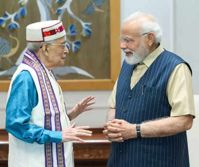 'Got guidance and blessings': PM Modi meets veteran BJP leader Murli Manohar Joshi