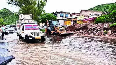 Jaipur-Delhi NH continues to face traffic disruptions