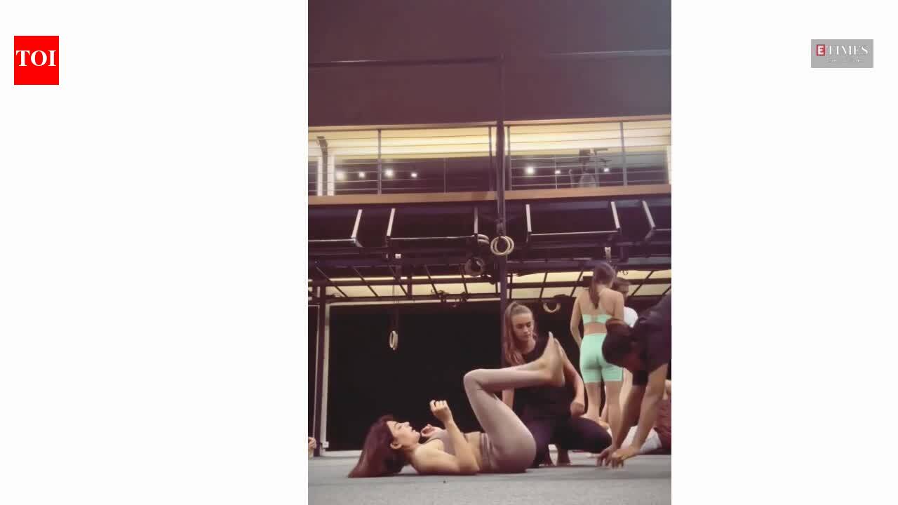 Samantha gives major fitness goals