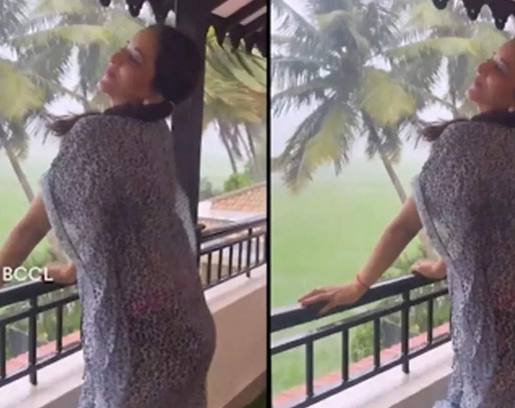 
This is how Monalisa is enjoying rains
