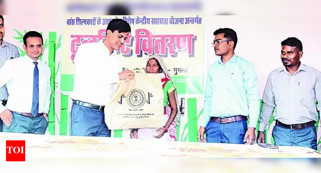Village Artisans: Village Artisans Get Free Training, Modern Toolkits | Ranchi News - Vimarsana News