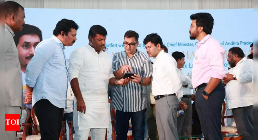 CM Jagan Mohan Reddy interacts with students at Element Pharma Incubation Center in AU