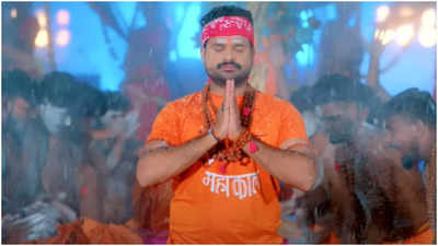 Ritesh Pandey drops a new devotional song 'Har Har Har Mahadev'