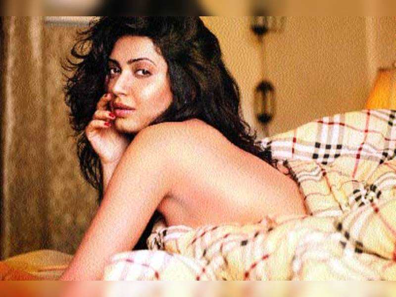 Karishma strips for a music video - Times of India
