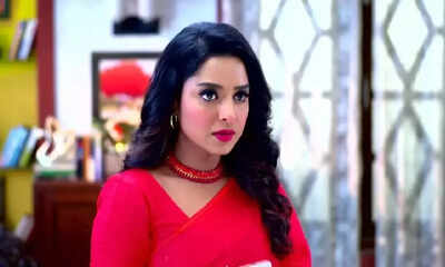 Jagaddhatri update: Divya Sen to confess her crime? - Times of India