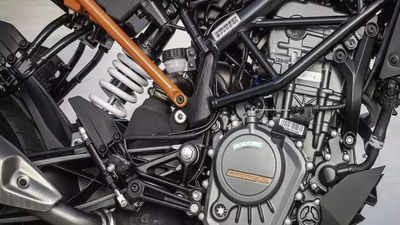 How to check your motorcycle's engine oil level: Tips and step-by-step guide