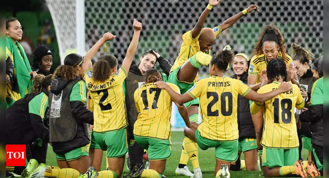 Jamaica reaches knockout round for the first time, eliminating Marta's  Brazil at Women's World Cup