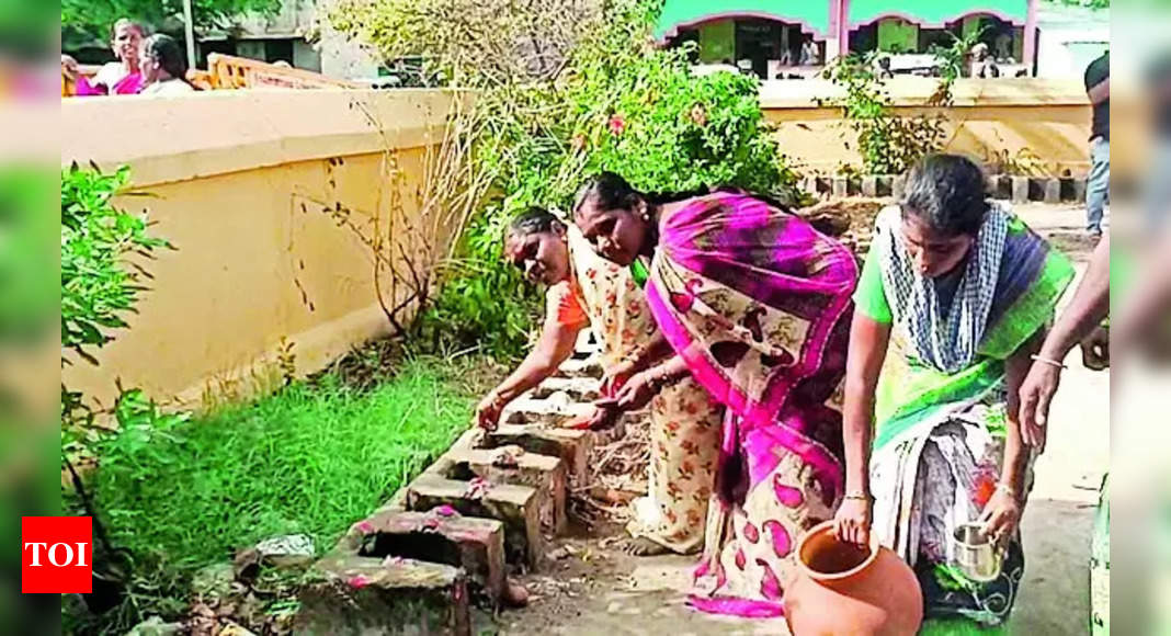 Tiruvannamalai: Dalits Enter Tn Temple For 1st Time In Over 100 Yrs ...