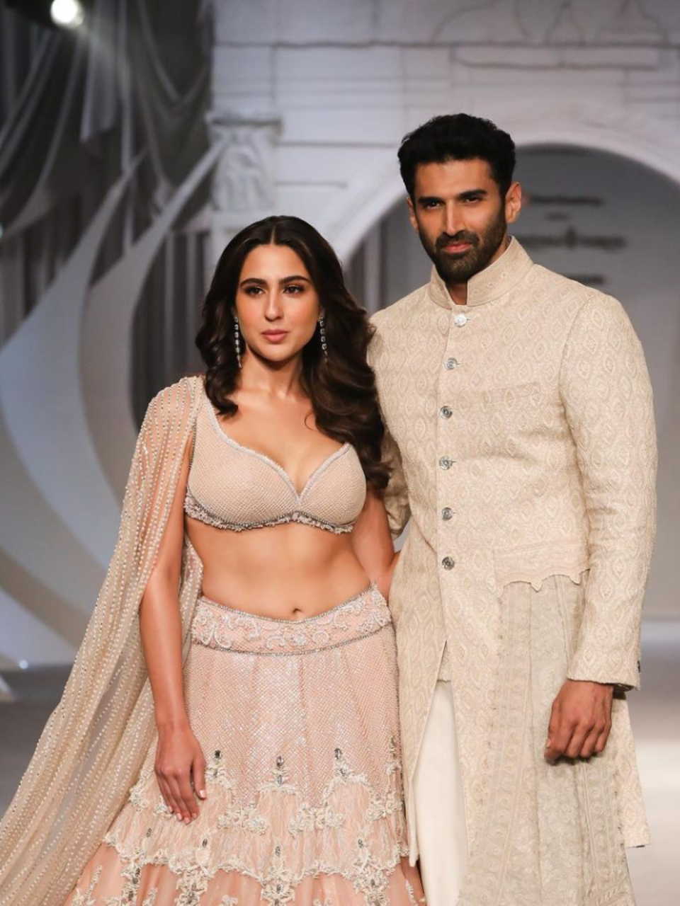 India Couture Week 2023: Ranbir Kapoor makes heads turn as he