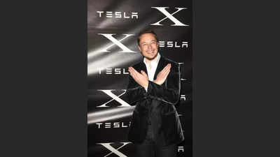 Elon Musk becomes the most followed user on Twitter, surpassing Barack Obama and Justin Bieber