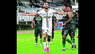 Mohun Bagan start with a 5-star show