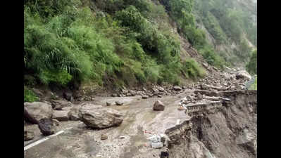 Travel advisory: Landslides disrupt traffic on busy Chandigarh-Shimla NH; take these alternative routes