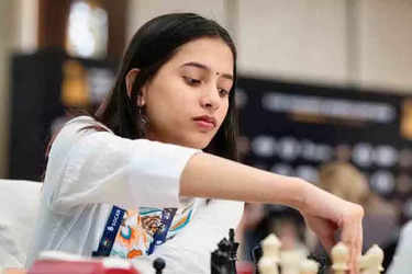 Teenager D Gukesh surpasses Viswanathan Anand live world rankings; Tamil  Nadu CM congratulations grandmaster