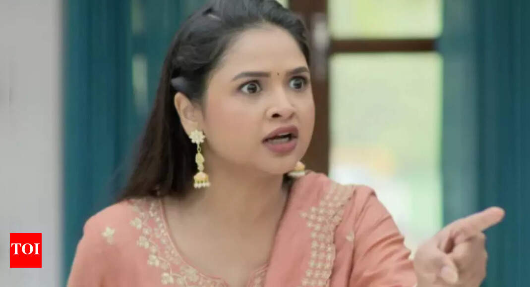 Aai Kuthe Kay Karte Isha Wants Anish s Money And Property Times Of India