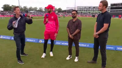 Watch: 'I feel you Ben Duckett', Dinesh Karthik's witty post on height issues