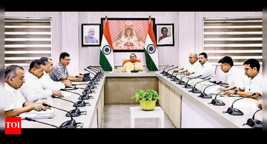 Vishwakarma complexes to make villages smart: Yogi | Lucknow News ...
