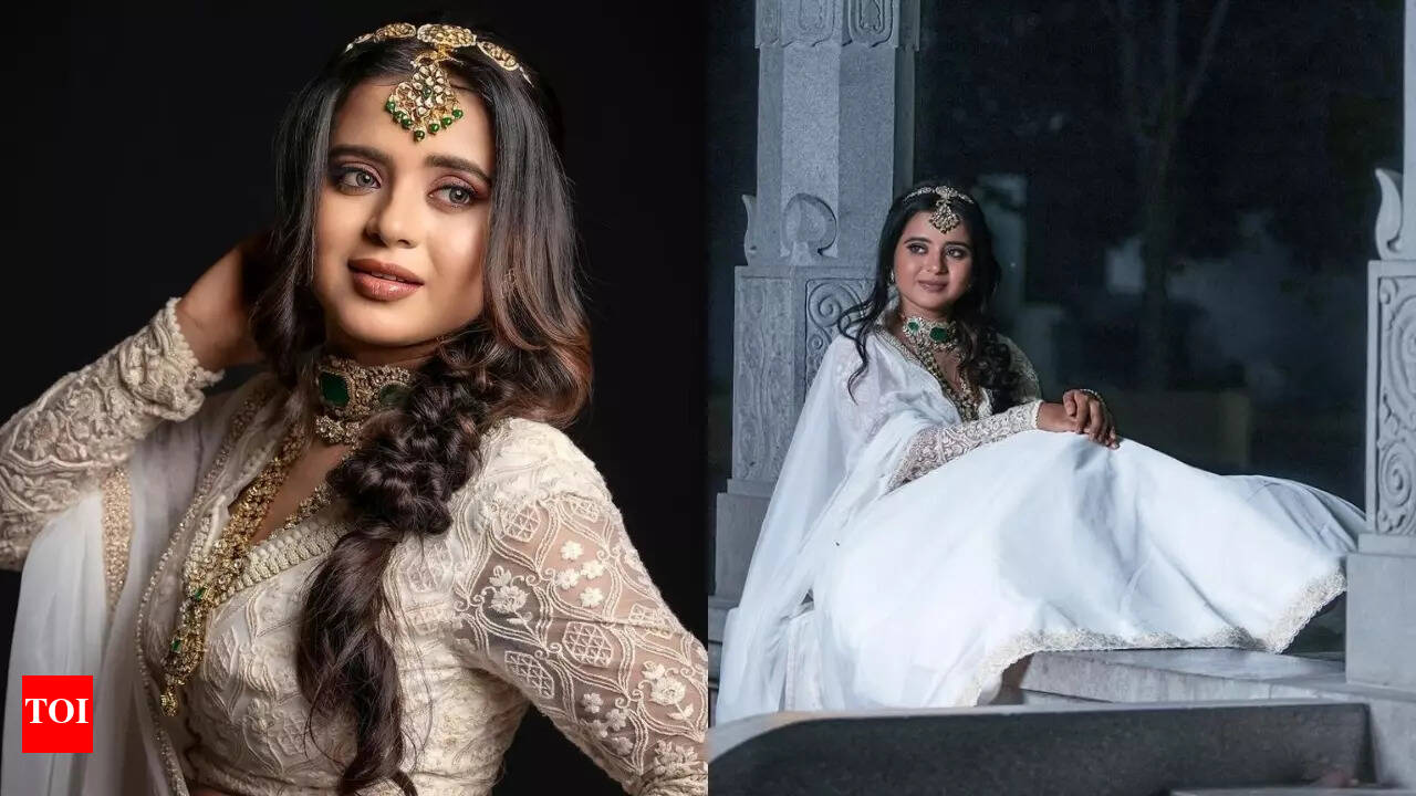 Kavyashree Gowda looks beyond beautiful in an all-white lehenga suit; see  pics - Times of India