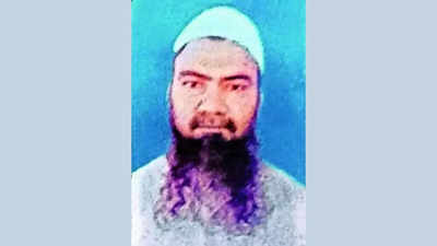 Mumbai cleric adopts family of RPF killer's Jaipur victim