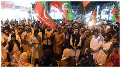Over 90 Pakistan-Tehreek-e-Insaf workers arrested for protesting Imran Khan's arrest