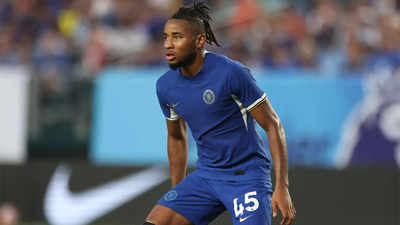 Chelsea's Christopher Nkunku to miss months after knee surgery