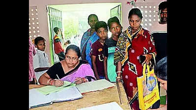 Aadhaar not mandatory for school admission: Edu dept