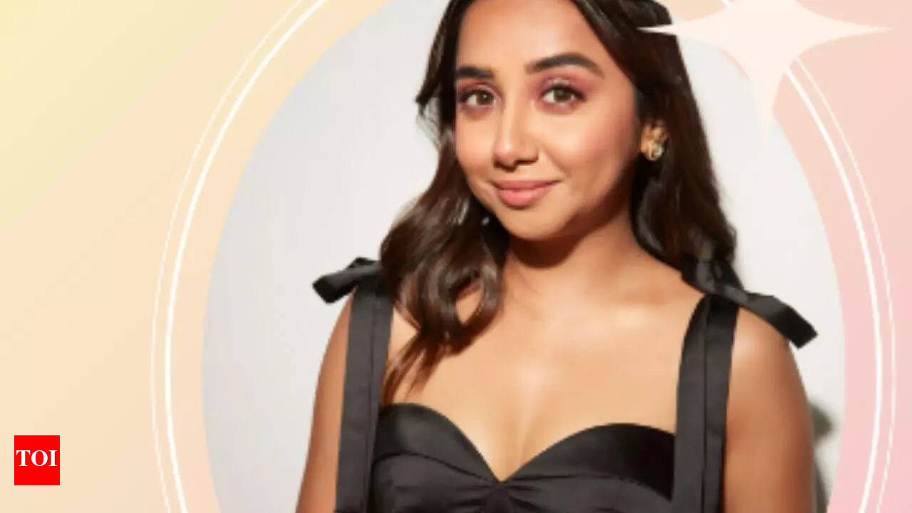 Influencer-actor Prajakta Koli turns an author with her debut romance novel  - Times of India
